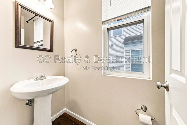 Building Photo - 8026 Bluestem Ave