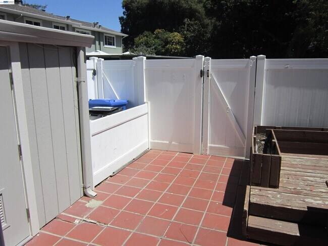 Building Photo - 157 Hanna Terrace