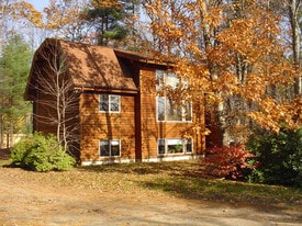 Building Photo - 27 Log Cabin Rd