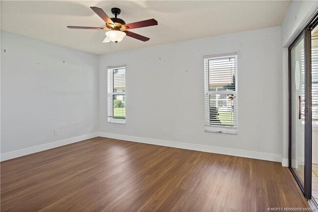 Building Photo - 6531 SE Federal Hwy