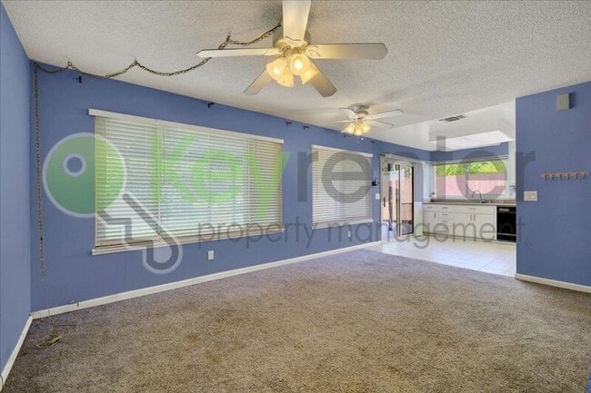 Building Photo - 7005 Woodside Dr