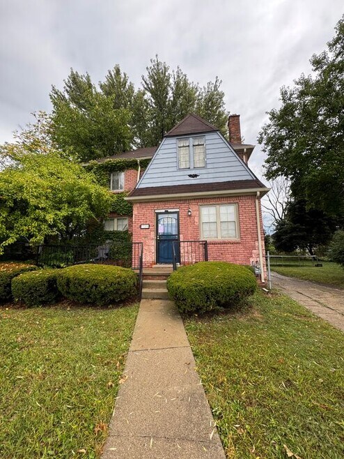 Building Photo - 17376 Beland St