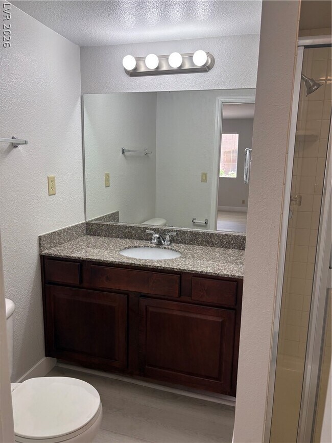 Building Photo - 5278 River Glen Dr
