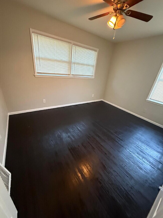 Building Photo - Beautiful 4-Bedroom Home for Rent in St. L...