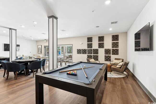 Building Photo - 147 Laurenco Loop