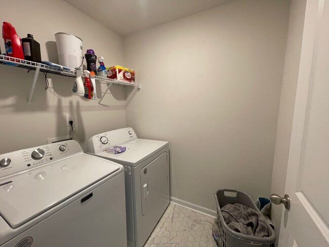 Building Photo - New Construction 4BR 2.5BA | The Falls at ...