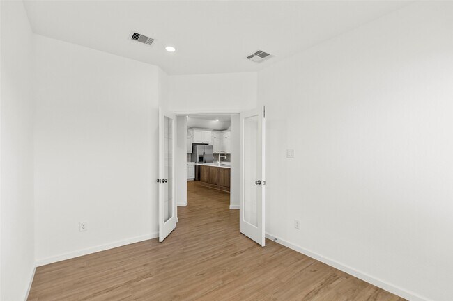 Building Photo - 30314 Tall Fescue Dr
