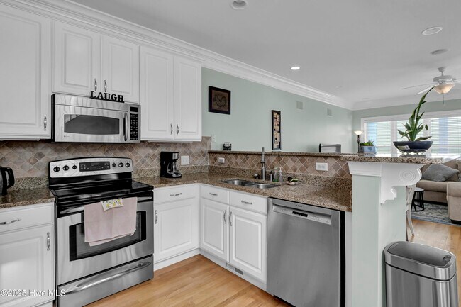 Building Photo - 1315 Bowfin Ln