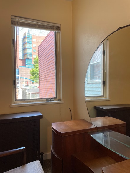 Building Photo - 4307 Milgate St