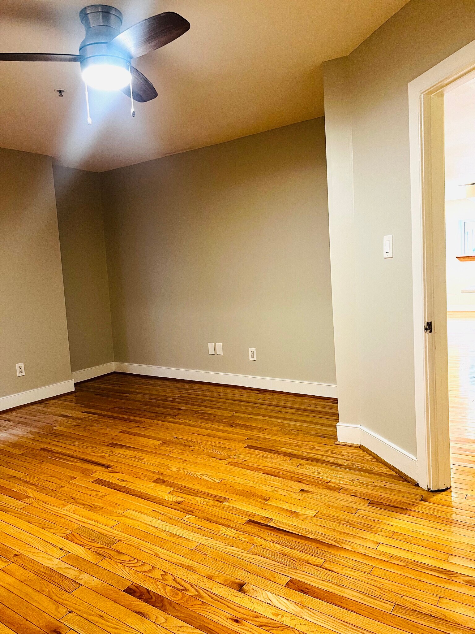 Building Photo - 1305 Clifton St NW