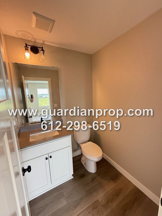 Building Photo - Luxury New Construction Townhouse Availabl...