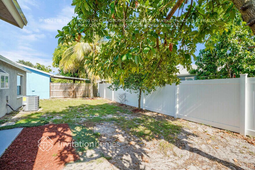 Building Photo - 6070 Lambeth Cir