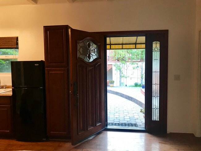 Front door - 426 Concord St