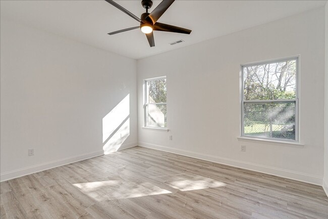 Building Photo - Brand New 3BR/2BA Home for Rent – Modern C...