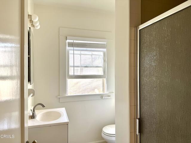 Building Photo - 613 Lindaraxa