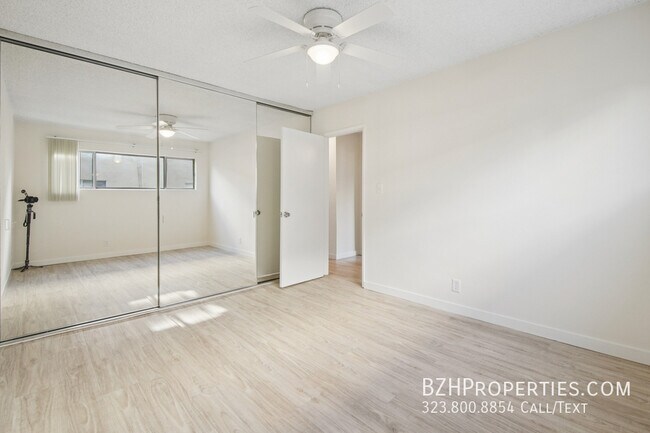 Building Photo - 7540 Hampton Ave
