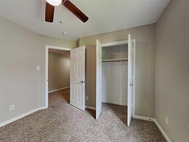 Building Photo - 28906 Rio Grande River Dr