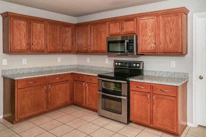 Building Photo - 349 Willow View