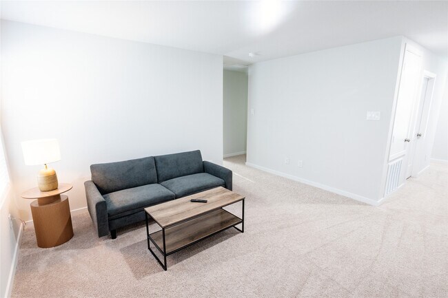 Building Photo - 211 Brazen Forest Trl