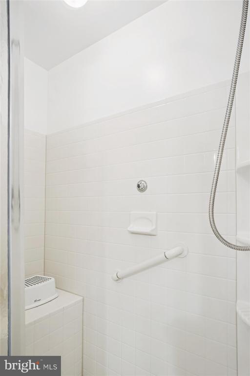 Building Photo - 10715 Kings Riding Way