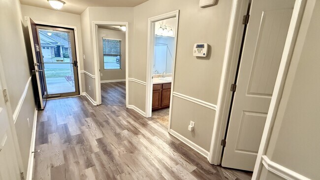 Building Photo - 1813 Clayton Cove Dr NW