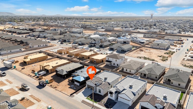 Building Photo - 15148 Destination