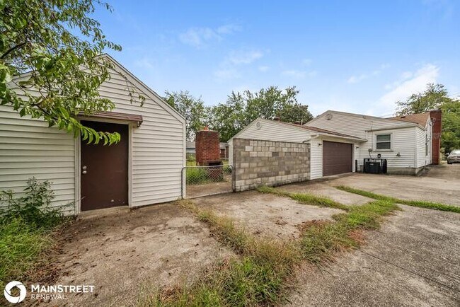 Building Photo - 933 Palatka Rd, Louisville, KY 40214