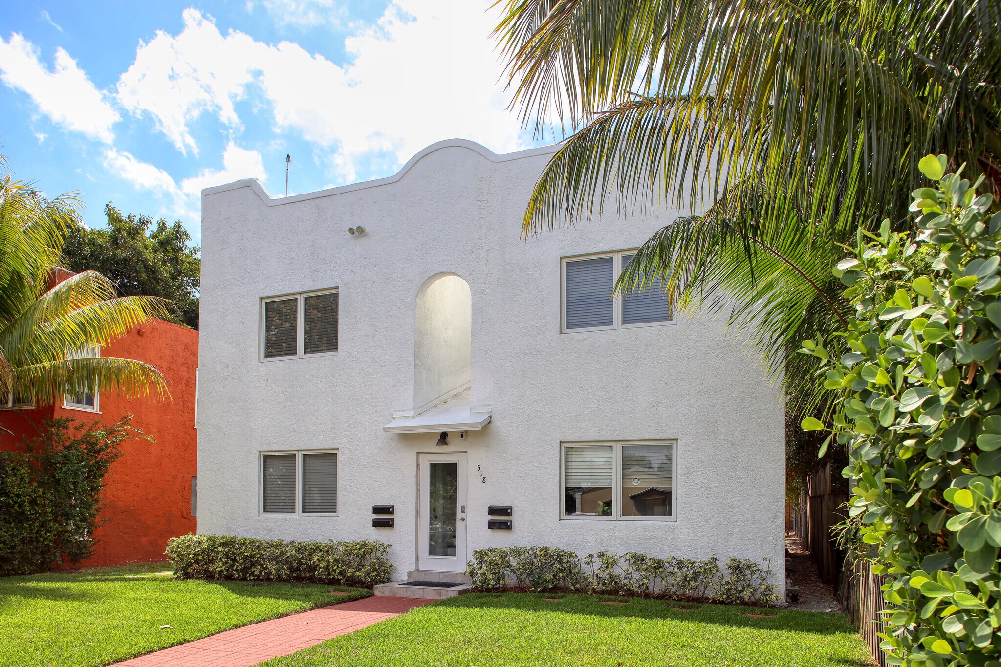 Building Photo - 518 Biscayne Dr