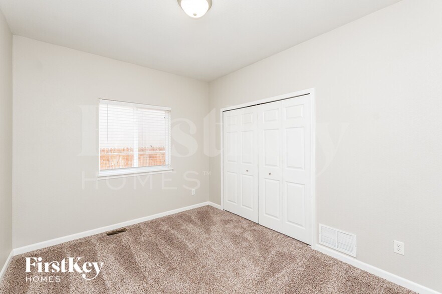 Building Photo - 8353 Freestar Way