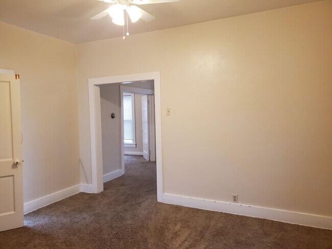 Building Photo - 1412 1/2-621 N Wahsatch Ave