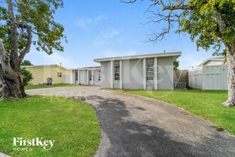 Building Photo - 2419 NW 87th Ln