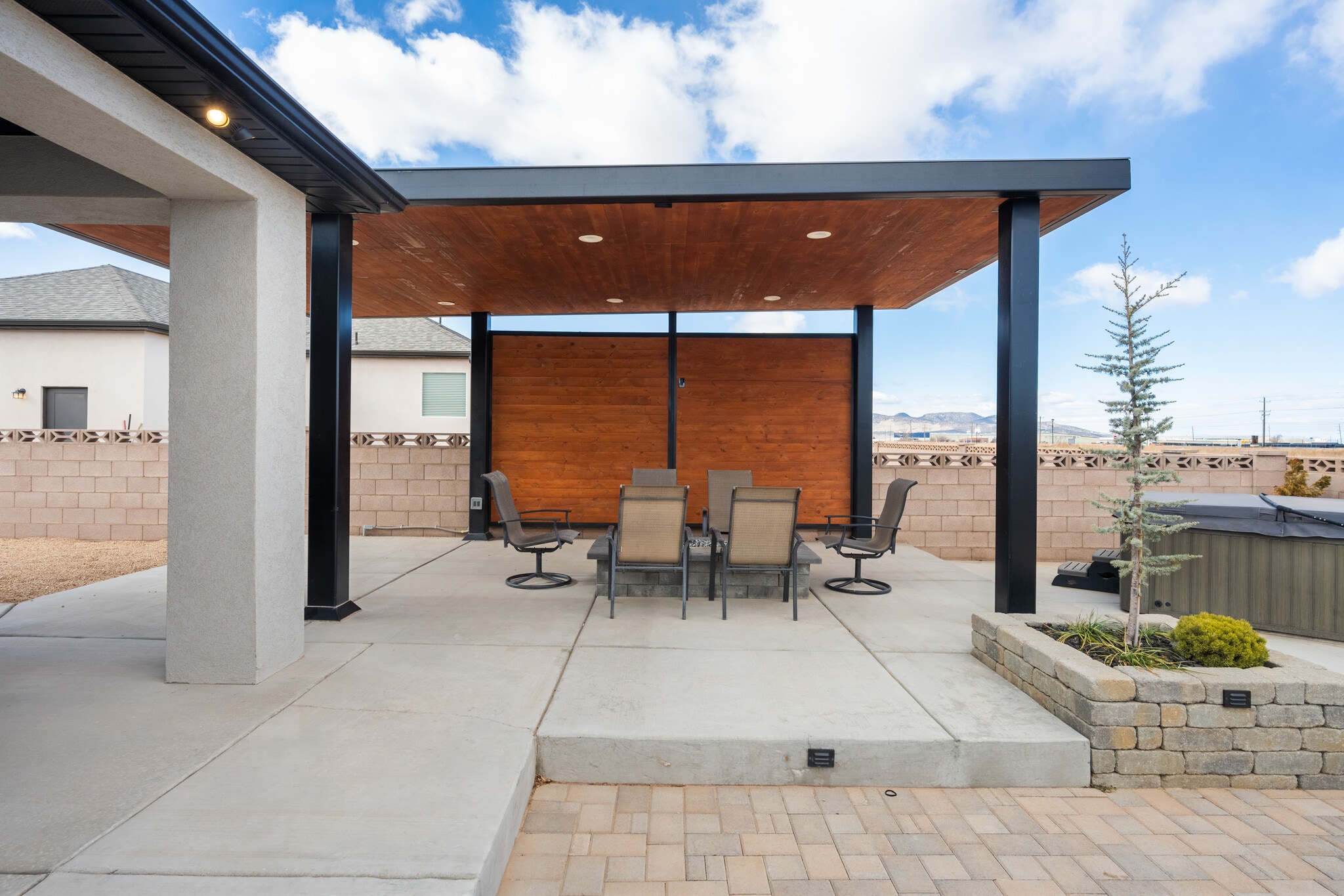 Building Photo - 4420 W 300 N