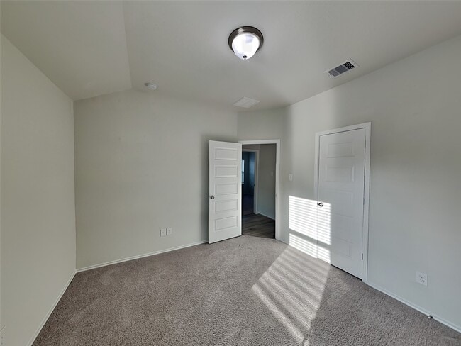 Building Photo - 13619 Sloth Bear Ct