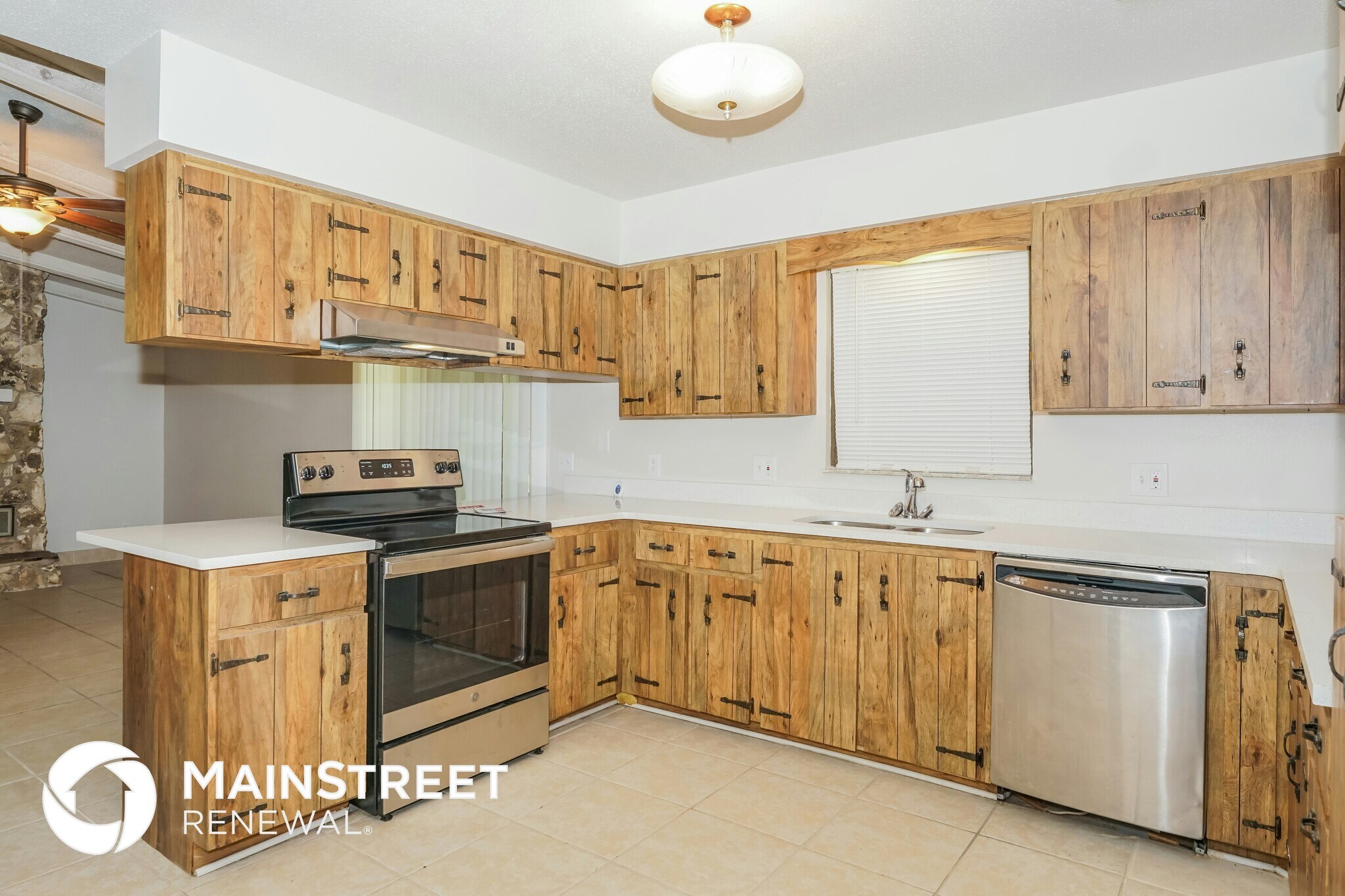 Building Photo - 142 Springwood Dr