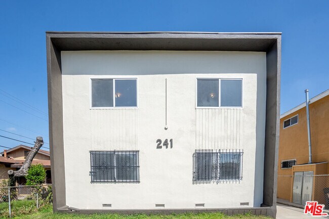 Primary Photo - 241 W 84th St