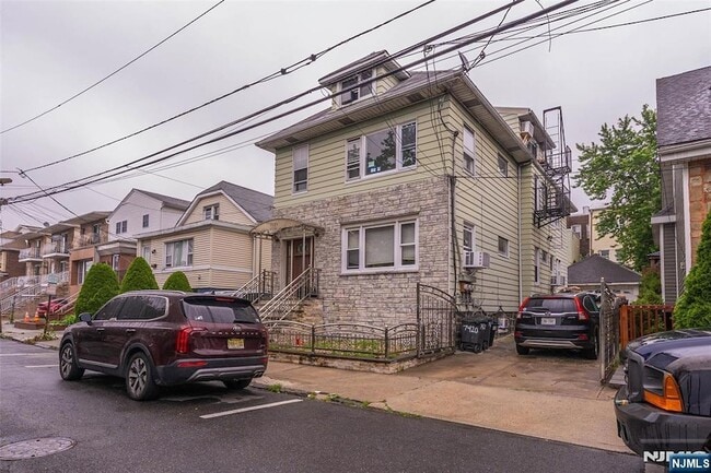 Building Photo - 7420 4th Ave