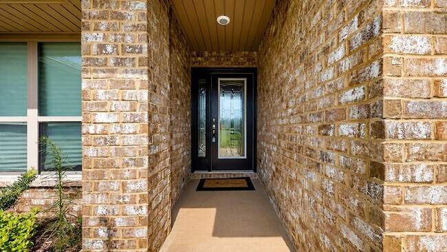 Building Photo - 6227 Pineapple DR