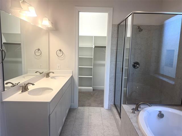 Building Photo - 3647 Sevilla Dr