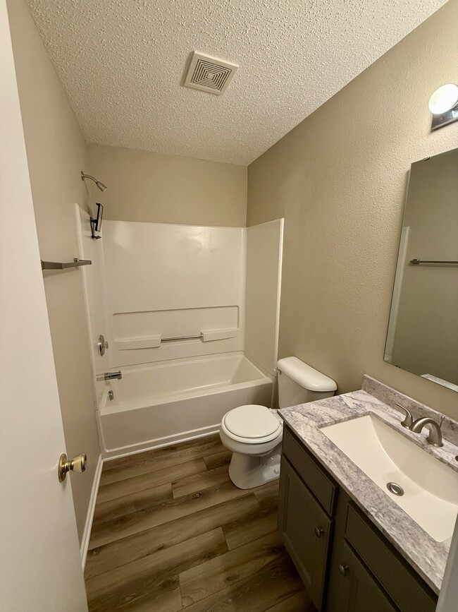 2nd Floor Full Bath - 14458 Cuppola Drive