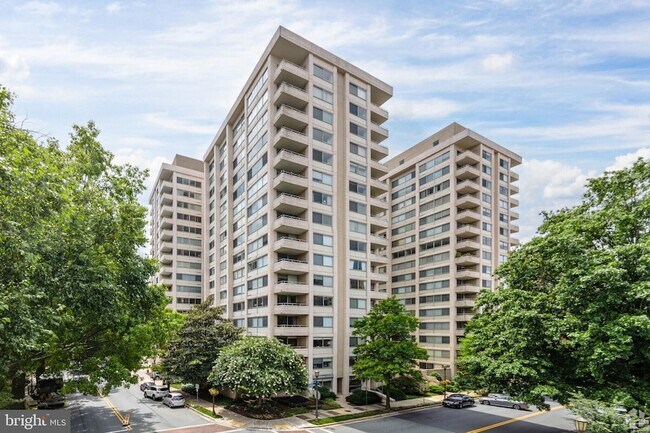 Building Photo - 4515 Willard Ave