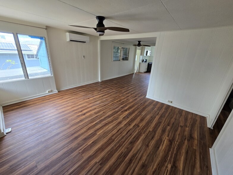 Building Photo - 3260 Olu St