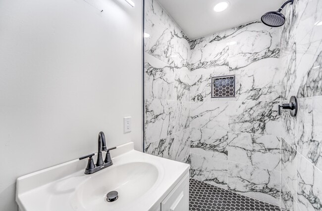 Building Photo - 1865 Ferber Ave