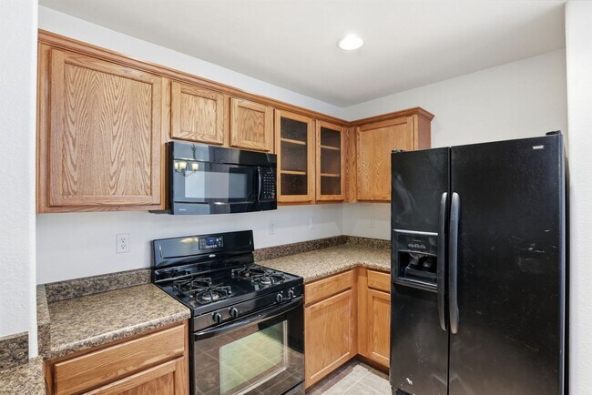 Building Photo - 3 bedroom home in queen creek, ready to go!-1 MONTH FREE WITH A 13 MONTH LEASE!