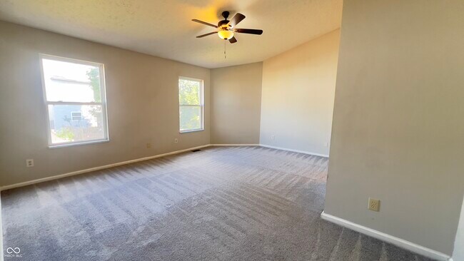 Building Photo - 5363 Fishlake Dr