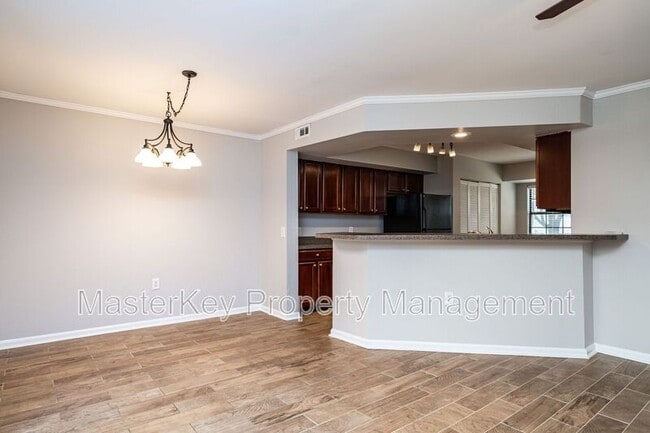 Building Photo - 2406 Condor Ct