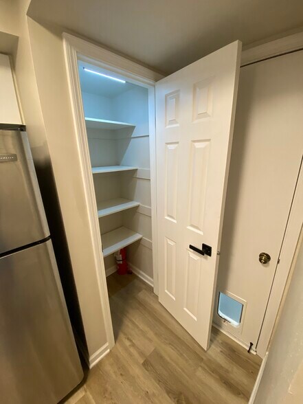 Pantry - 2989 Holborn Cir