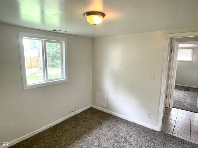 Building Photo - 1704 S Lindell Dr