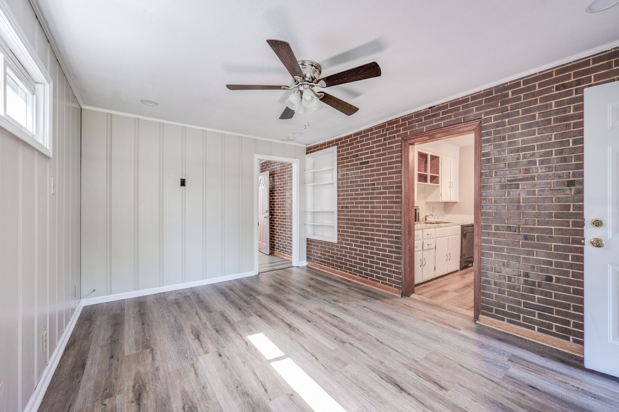 Building Photo - 531 Rosedale Ave