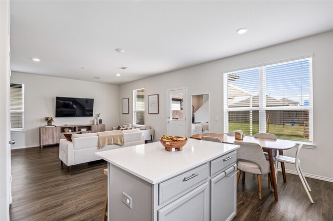 Building Photo - 25415 Rock Spur Trl