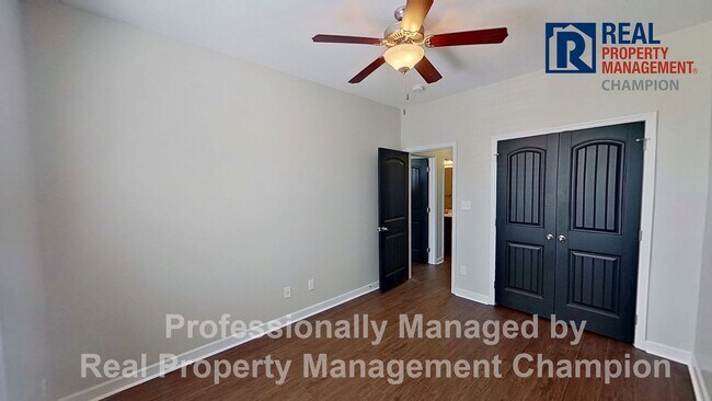 Building Photo - Beautiful Two-Story Townhome with Attached...